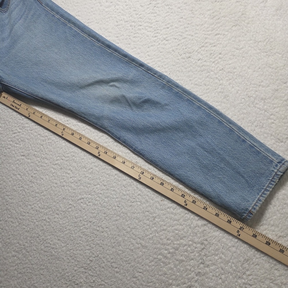 Levi's Wedgie Fit Premium Jeans Women's 26 Faded Blue Wash Taper Leg Button Fly - Picture 4 of 8